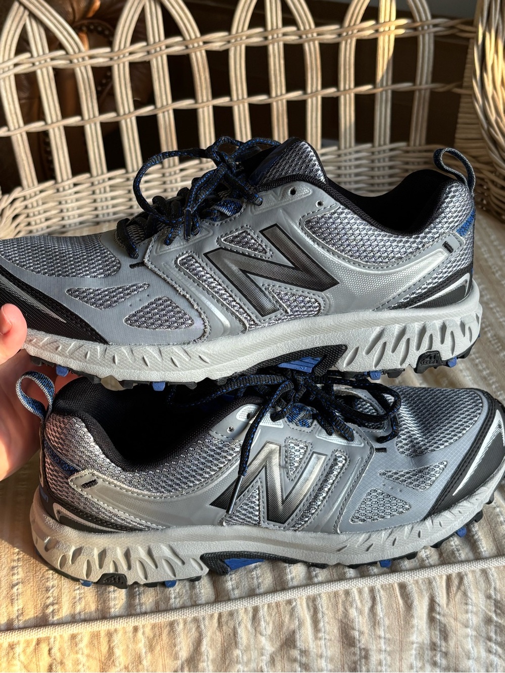 New Balance Trail Running Shoes Gray Blue Mens 8.5 MTE412K3 Hiking Athletic - Picture 8 of 9
